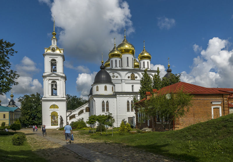 Файл:Успенский собор Дмитровского кремля. .jpg