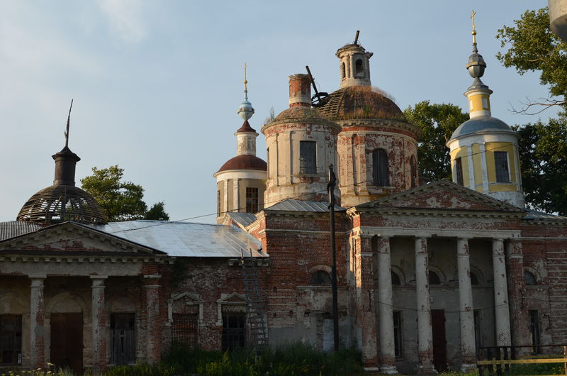 Файл:Церковь Воскресения Христова в Ловцах.jpg