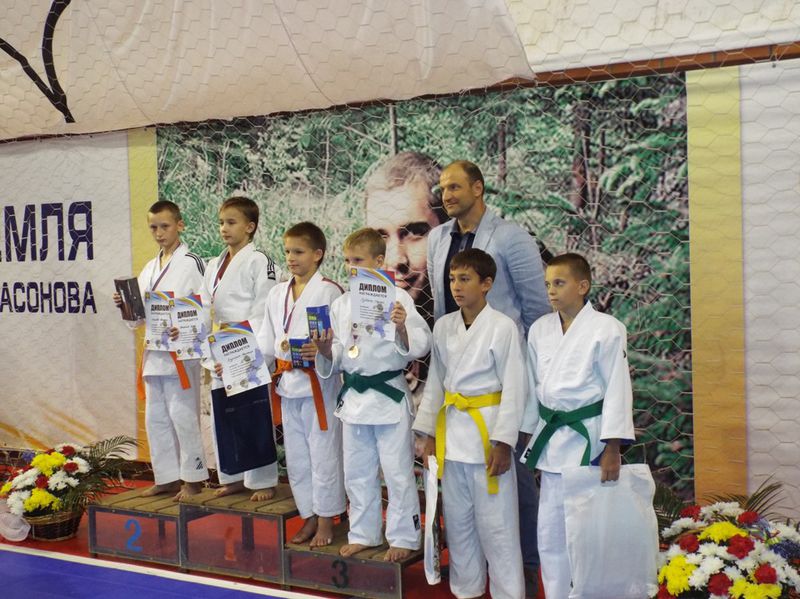 Файл:E5e2ca7b80f31dc7b2c5f9b3febc62c8.jpeg