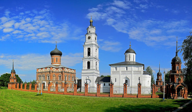 Файл:Белокаменный Воскресенский собор.jpg