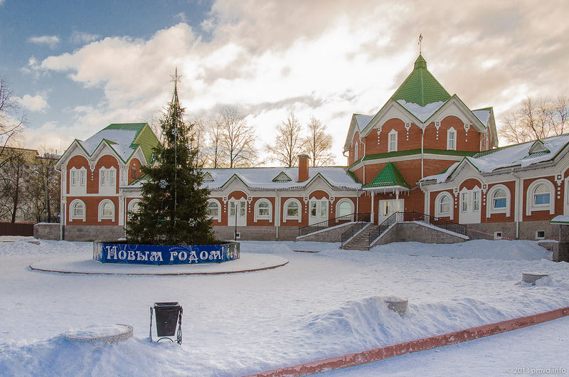 Файл:Клинское Подворье музей елочной игрушки.jpg